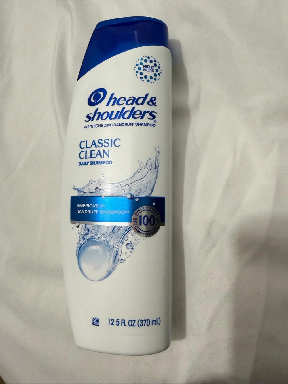 Head & Shoulders Classic Clean Daily Shampoo - Blue & White Bottle - Picture 3 of 3